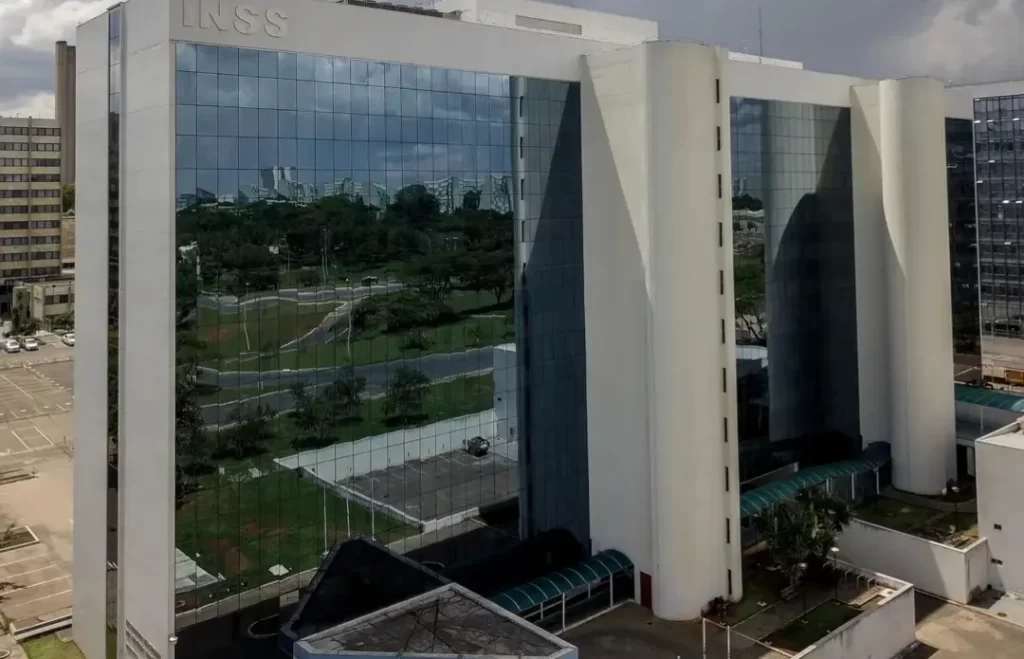 INSS Prevê Início do Ressarcimento de Aposentado