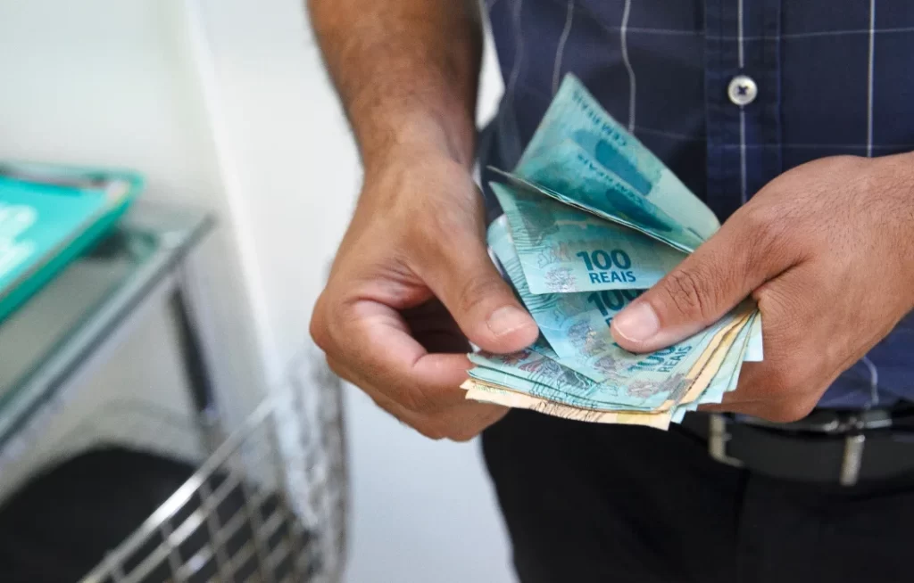 INSS Começa a Devolver Descontos Ilegais a Aposentados a Partir de Quinta-Feira (24)