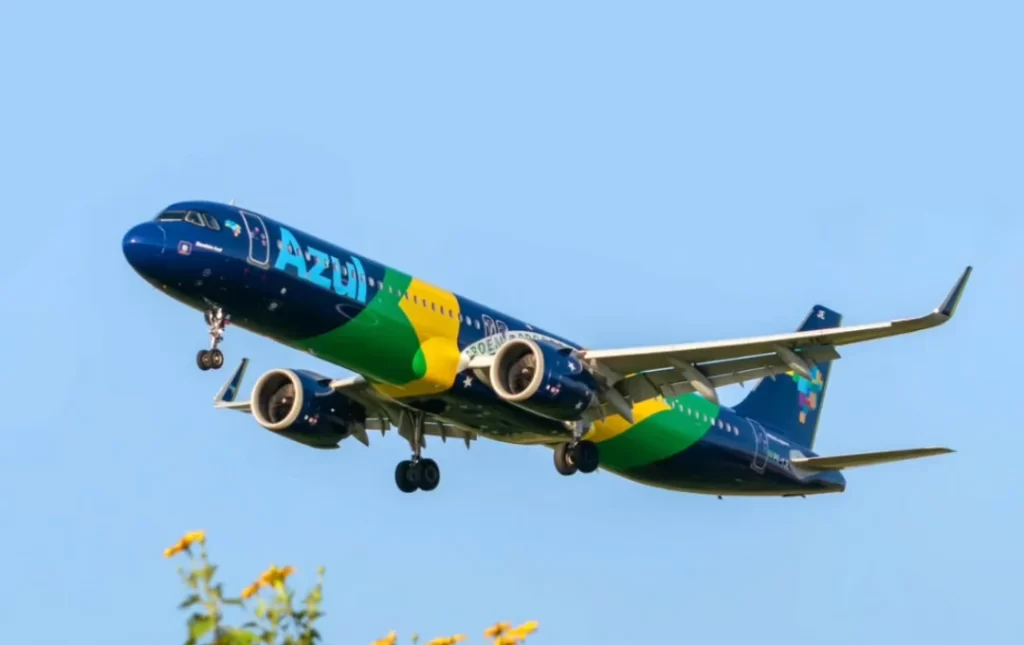 Azul Linhas Aéreas Encerra Voos em 14 Cidades e Foca Operações em Viracopos, Confins e Recife