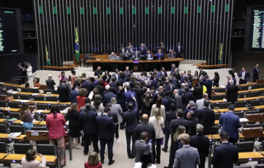 Câmara Aprova Urgência Para Projeto de Anistia: Entenda o Que Acontece Agora