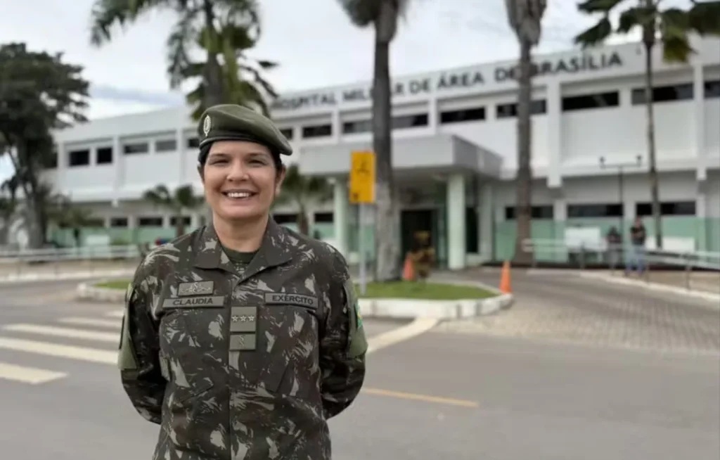 Primeira mulher general do Exército