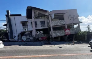 Terremoto nas Filipinas deixa 37 mortos e mais de 32 mil desalojados