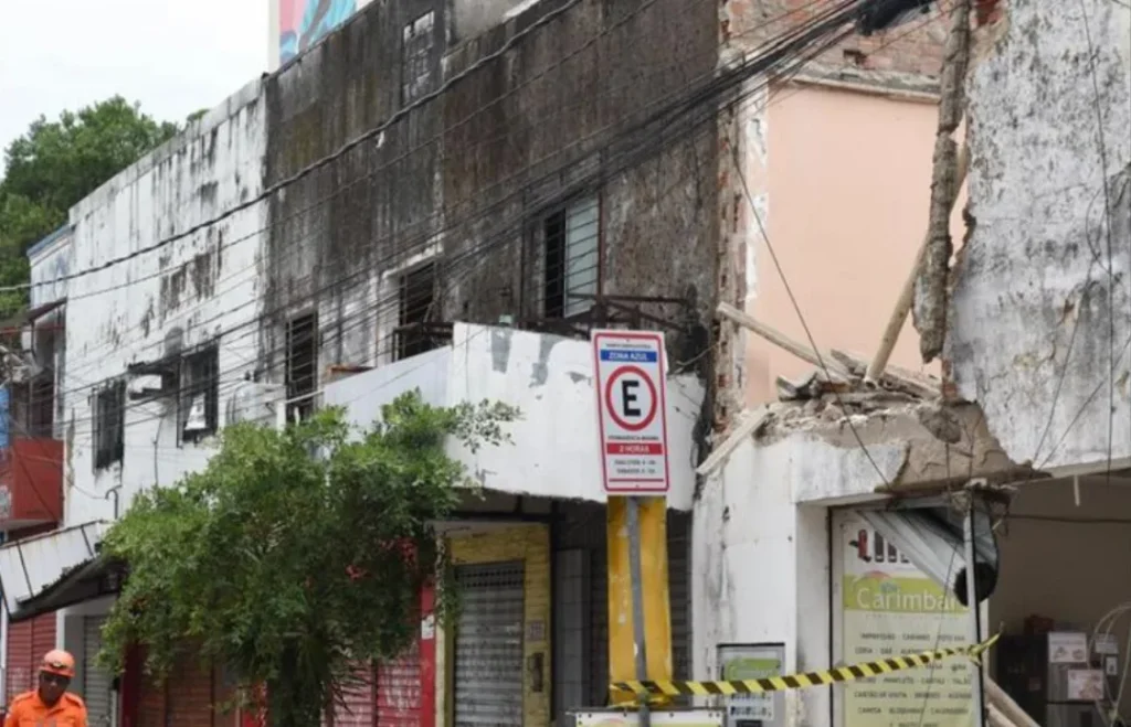 Desabamento de Laje Deixa Quatro Feridos no Bairro da Boa Vista, no Recife