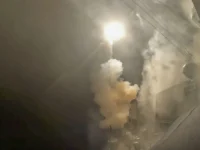 Escalada de tensão: Estados Unidos e Irã trocam ataques em confronto armado