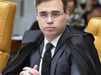 Mendonça se opõe à divulgação total de dados de celular de Vorcaro antes de julgamento no STF