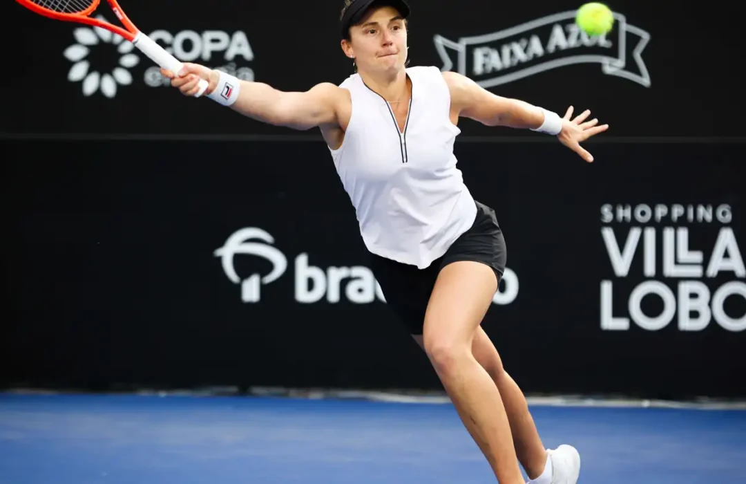 Podoroska avança à final do SP Open e enfrenta Quevedo neste domingo