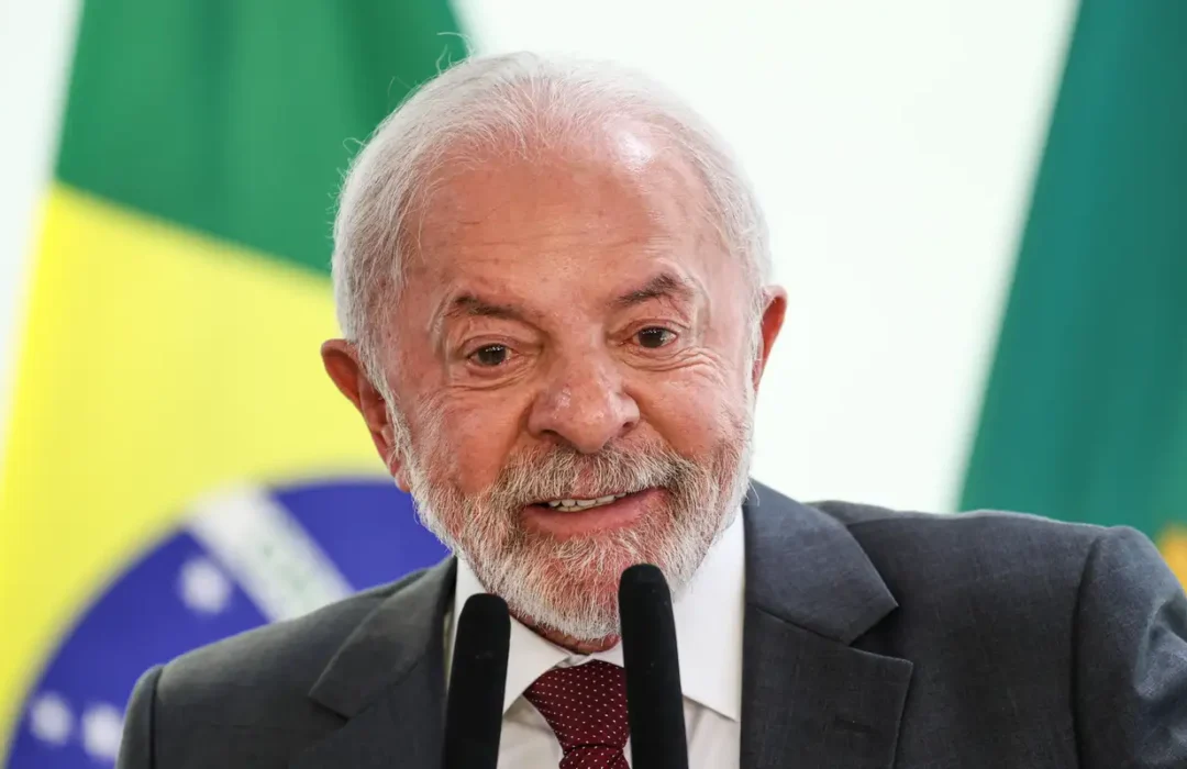 Lula pede transparência total sobre investigações do caso Master