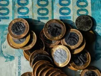 Brasileiros têm mais de R$ 5,6 bilhões aguardando resgate em instituições financeiras