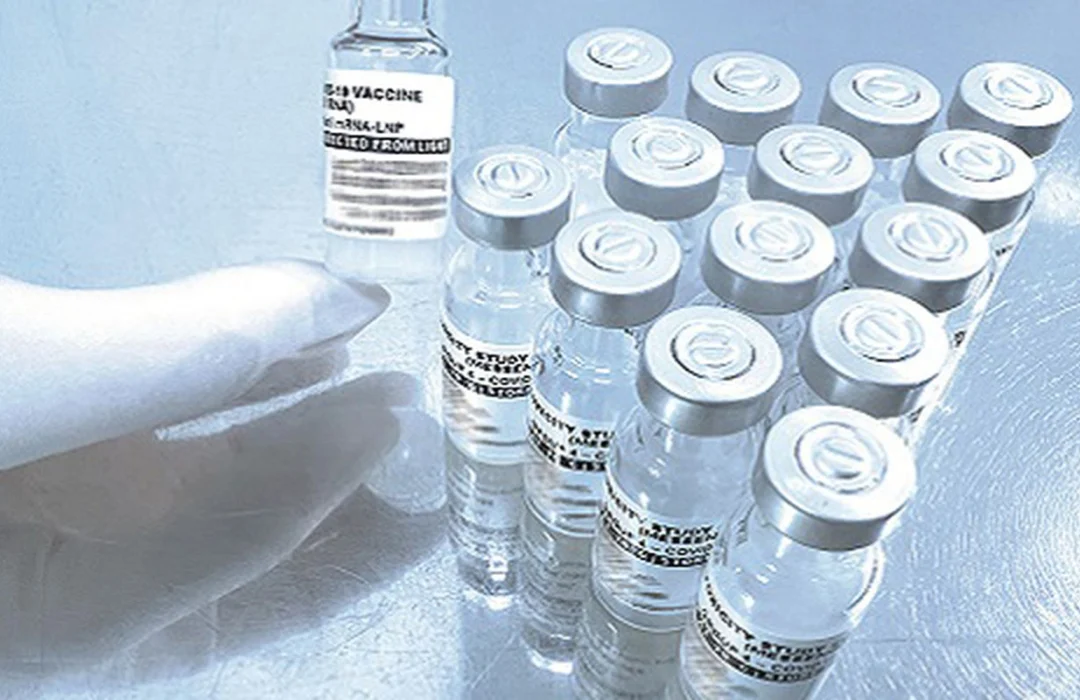Fiocruz recebe autorização para testes clínicos de vacina de RNAm contra covid-19