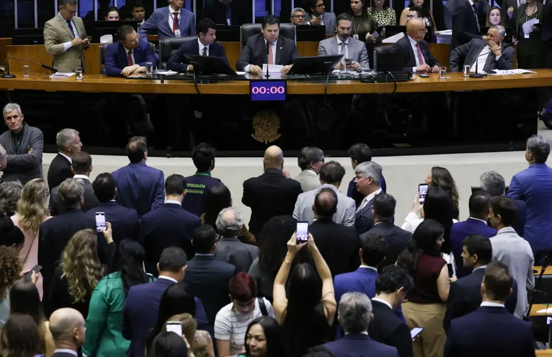 Senado marca votação para acabar com a escala 6×1