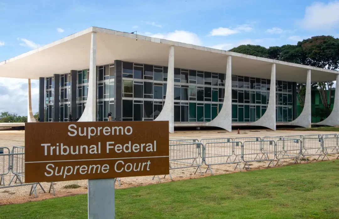 Suspeito é capturado após tentar invadir sede do STF em Brasília
