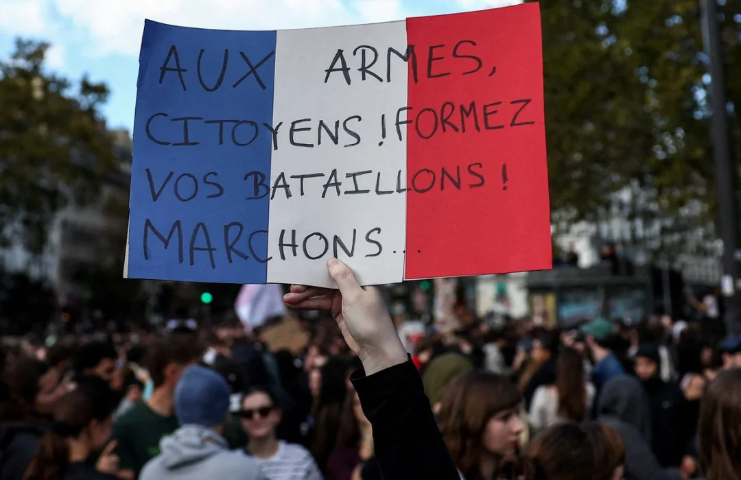França intensifica segurança em protestos com presença de 70 mil policiais