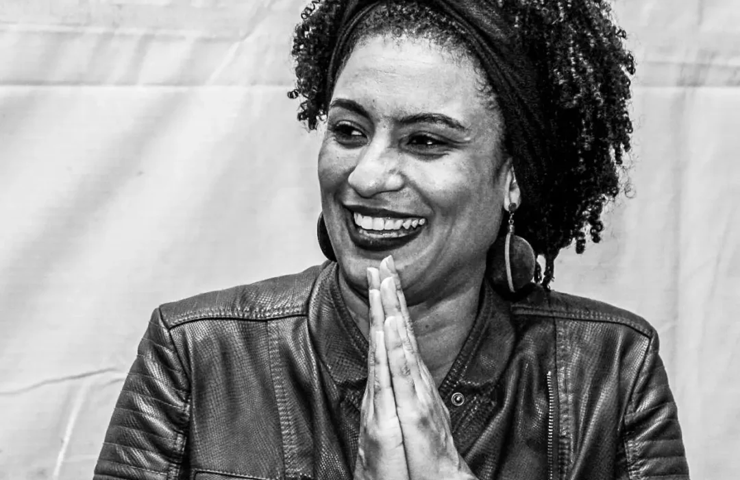 Família de Marielle Franco denuncia comentários racistas em grupo da PUC-Rio
