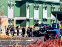 Adolescente de 16 anos abre fogo em escola do Oregon e mata quatro pessoas