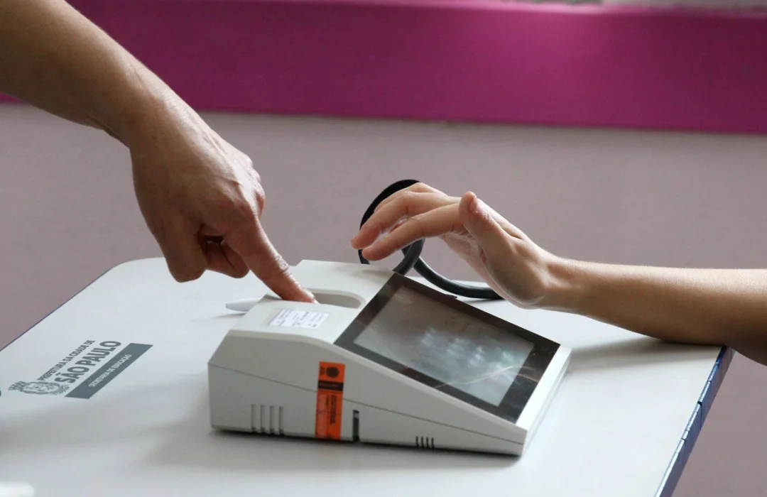 Eleitor sem biometria pode participar normalmente do segundo turno
