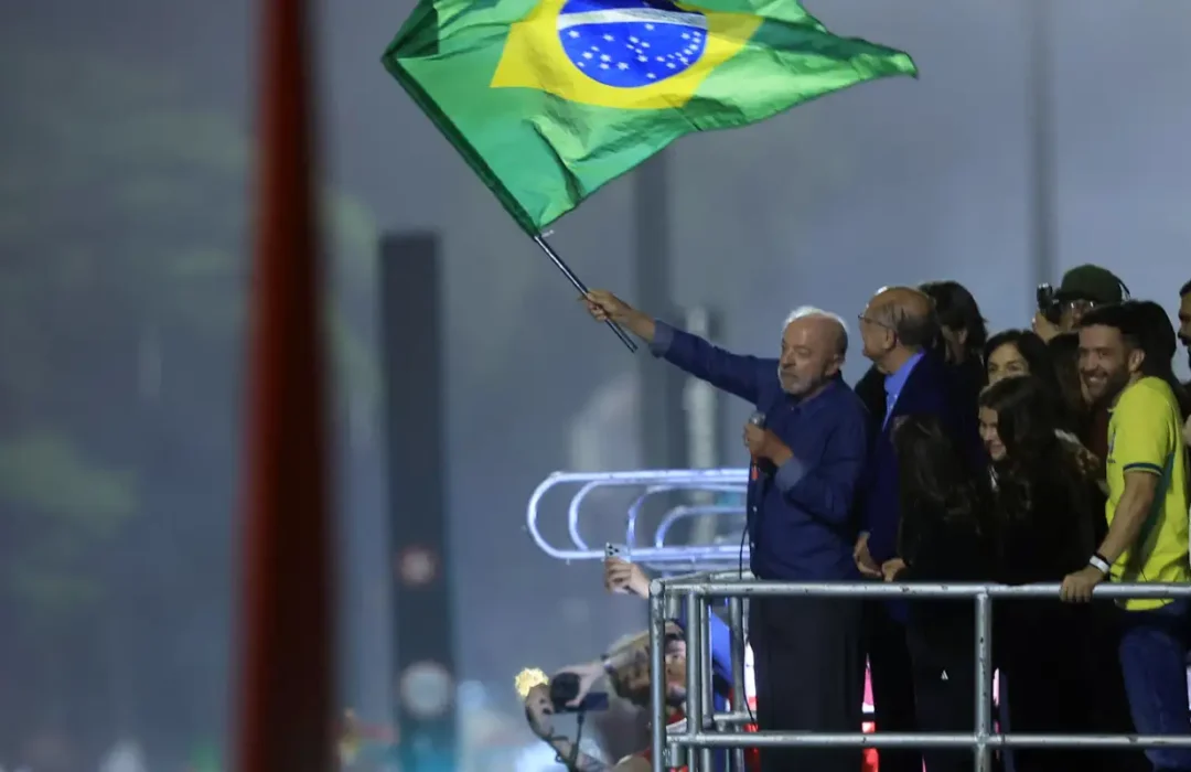 Lula recebe reconhecimento de líderes mundiais após reeleição