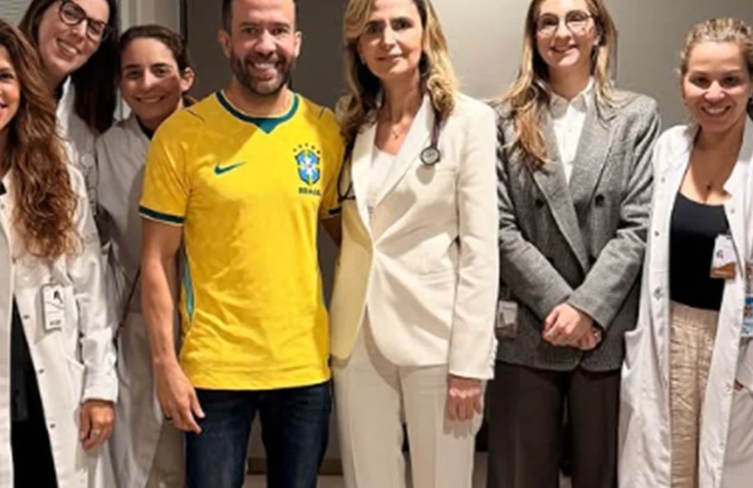 Deputado André Janones recebe alta após internação por problema cardíaco