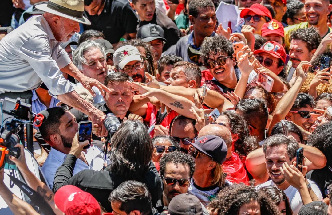 PT anuncia ação judicial contra fechamento de canal de campanha
