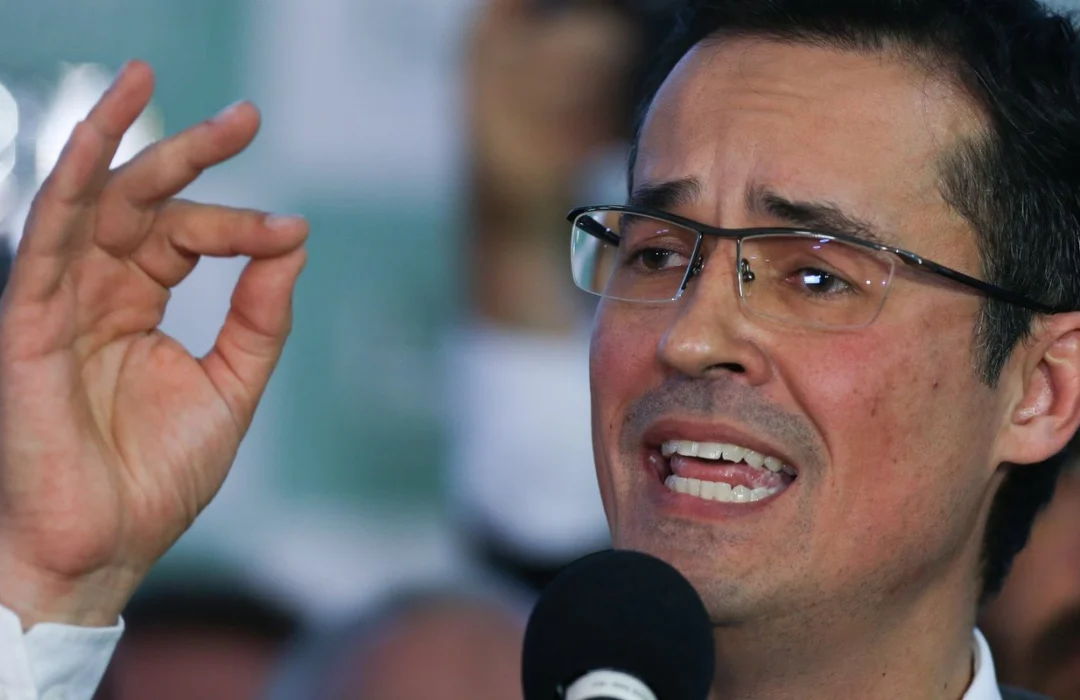TSE adia decisão sobre candidatura de Deltan Dallagnol ao Senado