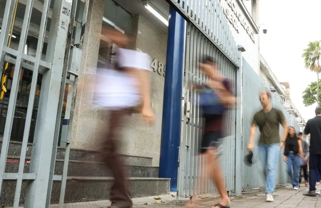Enem 2026: último dia para escolher idioma da prova de língua estrangeira